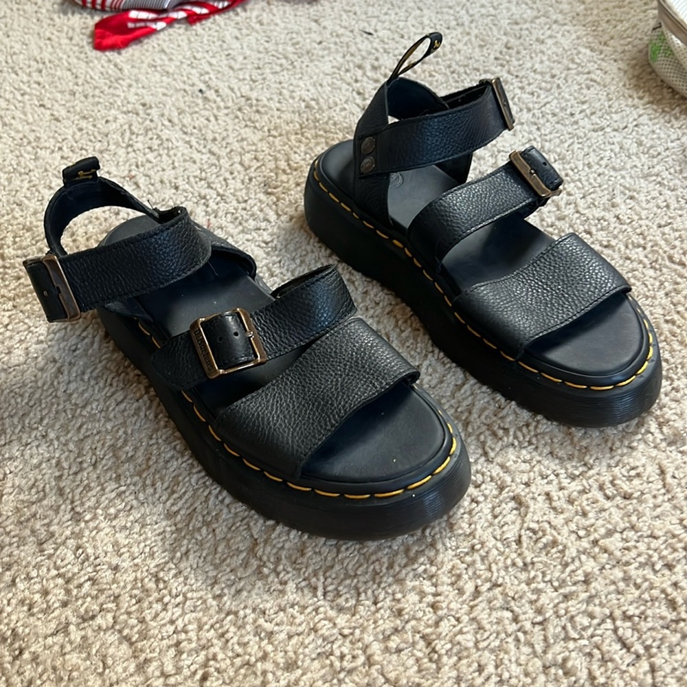 GRYPHON PISA LEATHER PLATFORM SANDALS